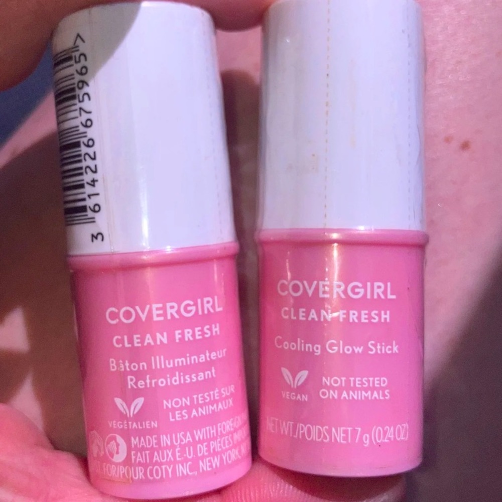 CoverGirl Clean Fresh Cooling Glow Sticks 2